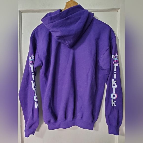 πGirl's Tik Tok Hoodieπ - Picture 3 of 3